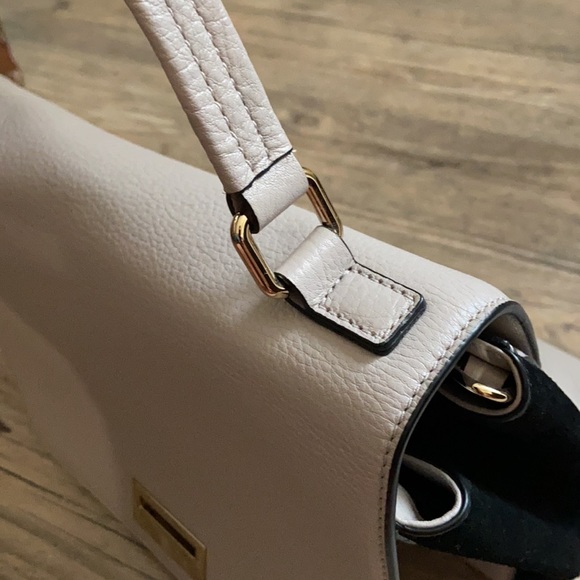 Kate Spade Medium Top Handle Satchel with Clasp - Picture 10 of 10